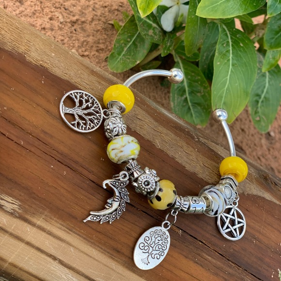 SUMMER SUN BRACELET 💛💛 - Picture 4 of 7